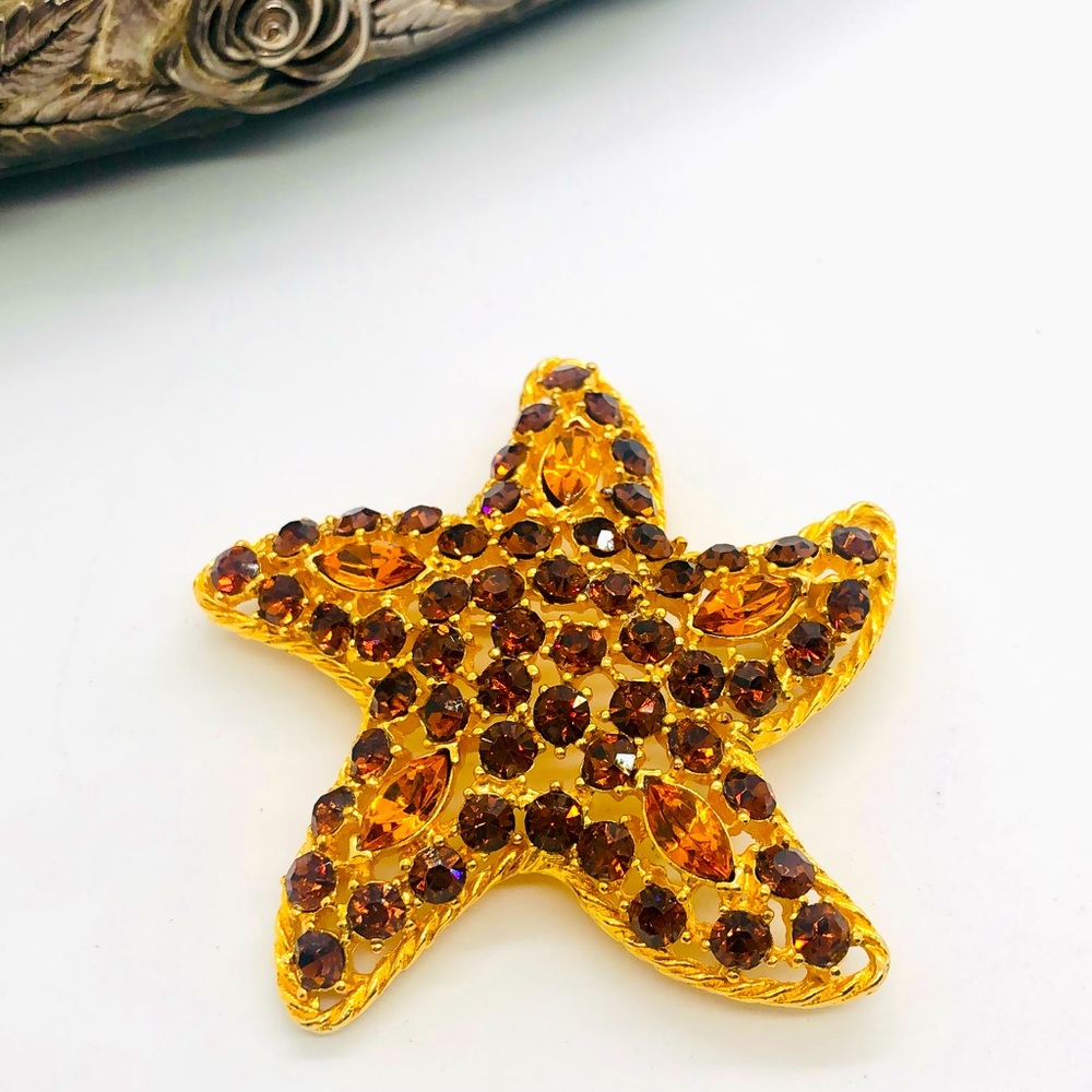 Vintage Signed Topaz Rhinestone Starfish Brooch